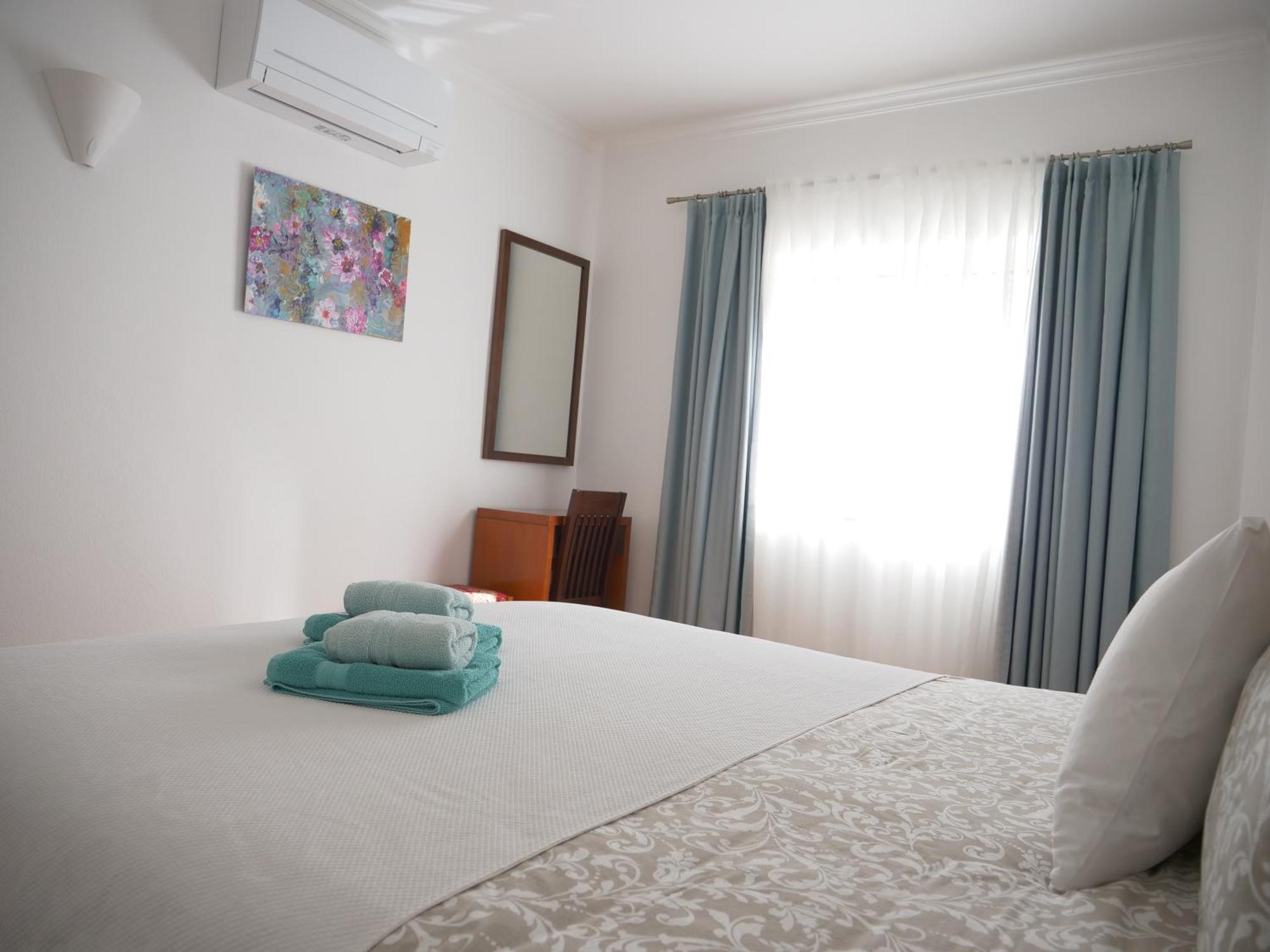 Apostol Apartment *